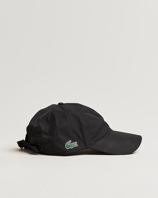 Black cap from Lacoste Sport