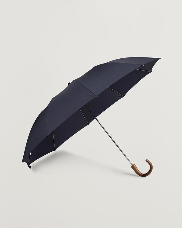 Black umbrella from Fox Umbrellas