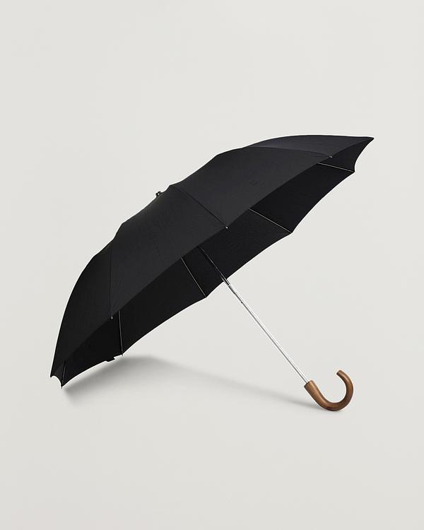 Black umbrella from Fox Umbrellas