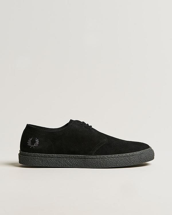 Black sneakers from Fred Perry