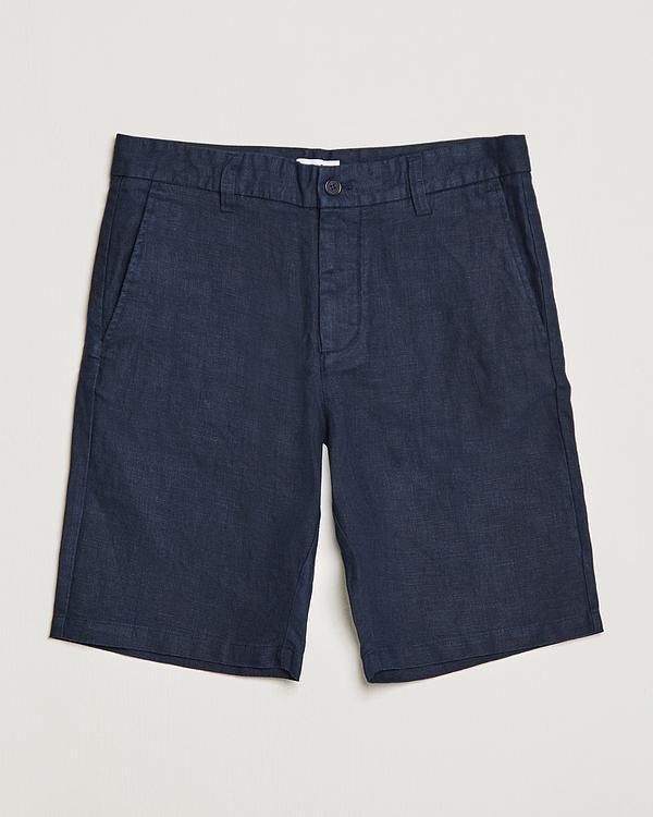 Dark grey linen shorts from NN07