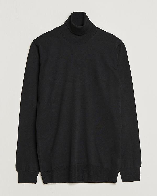 Black turtleneck from Oscar Jacobson