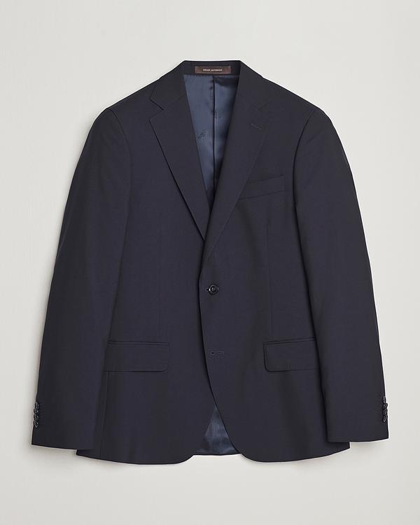 Dark grey blazer from Oscar Jacobson