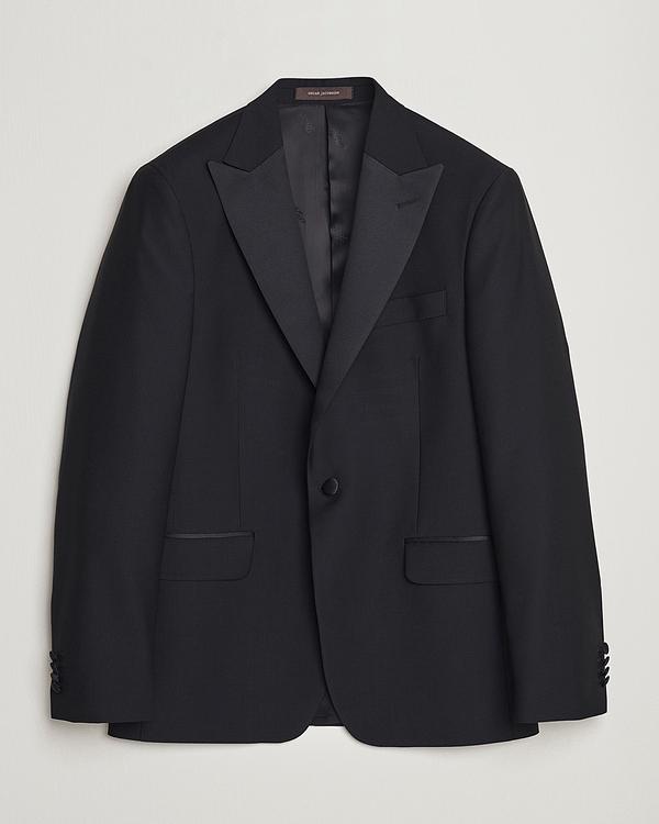 Black tuxedo jacket from Oscar Jacobson
