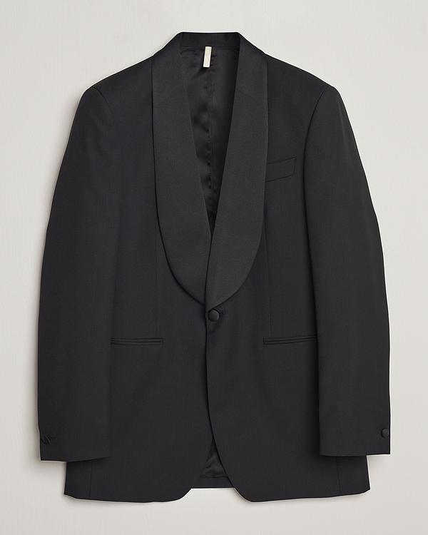 Black tuxedo jacket from Sunflower