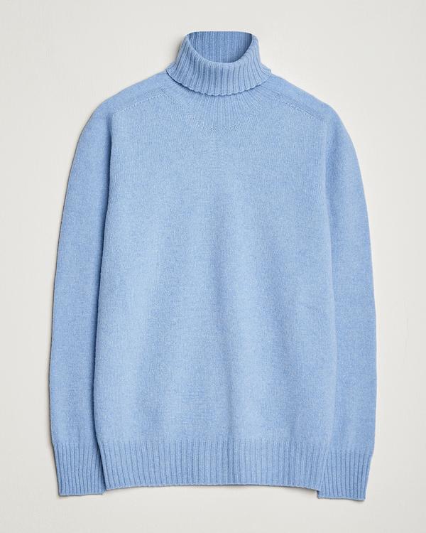 Light blue turtleneck from Altea