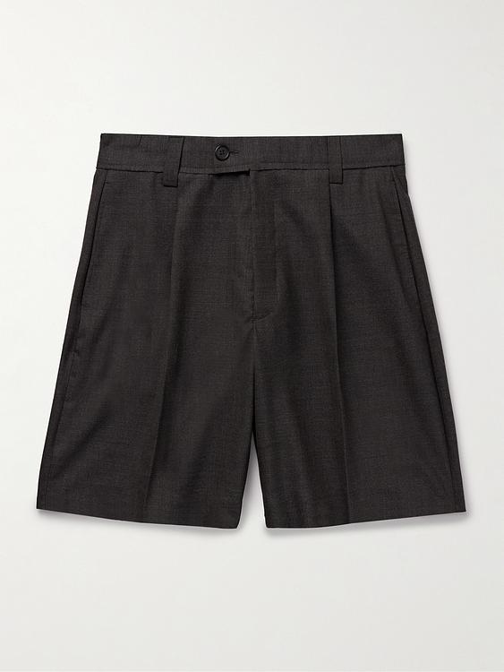 Black chino shorts from Mfpen
