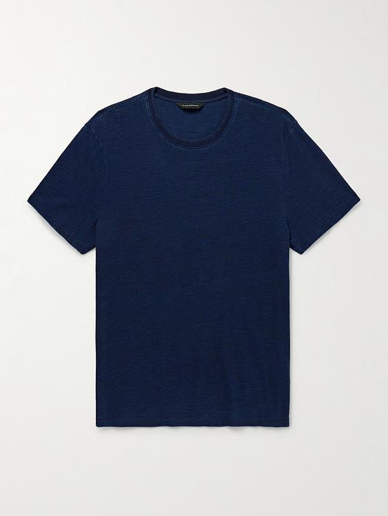 Dark blue t-shirt from Club Monaco