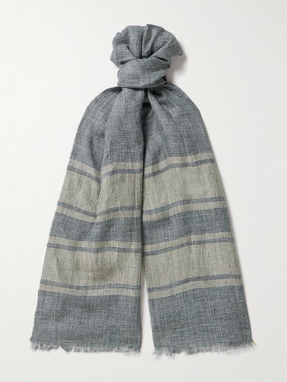 Grey scarve from Brunello Cucinelli
