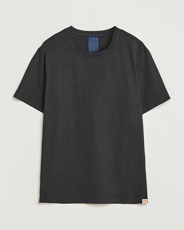 Dark grey t-shirt from Nudie Jeans