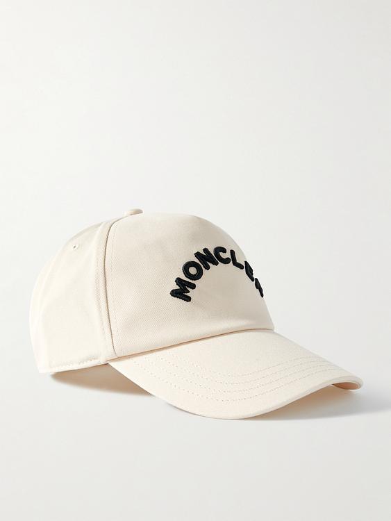 Print white cap from Moncler