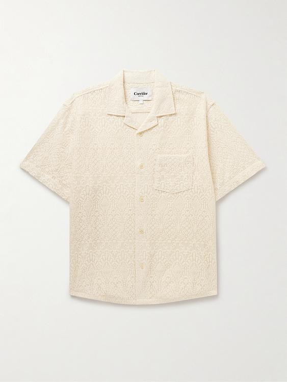 White short sleeve shirt from Corridor