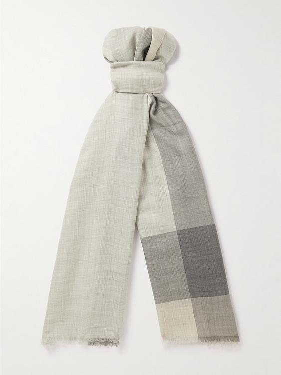 Beige scarve from Brunello Cucinelli