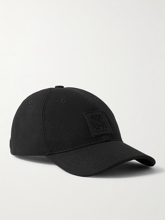 Black cap from Loewe
