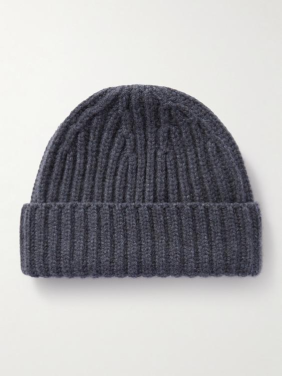 Dark grey beanie from Ssam