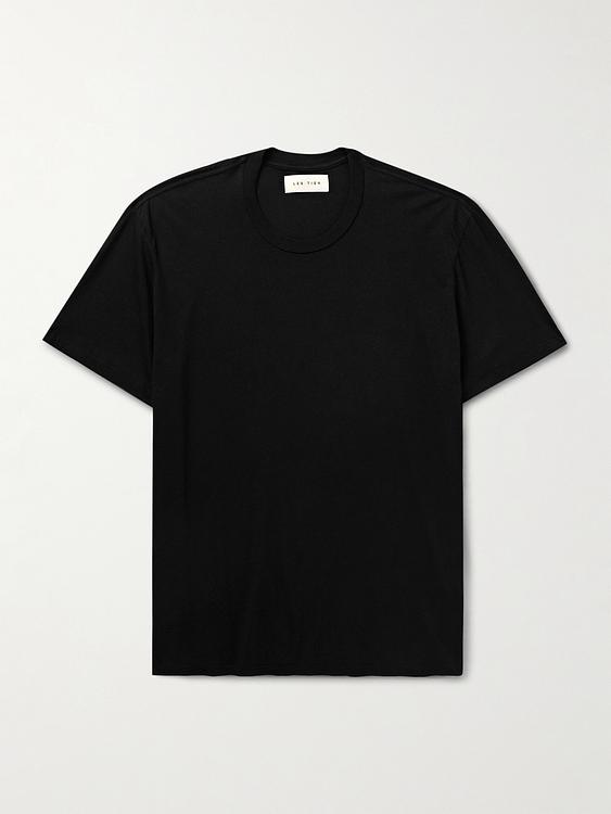 Black t-shirt from Les Tien