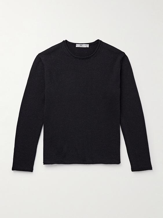 Black sweatshirt from Inis Meáin