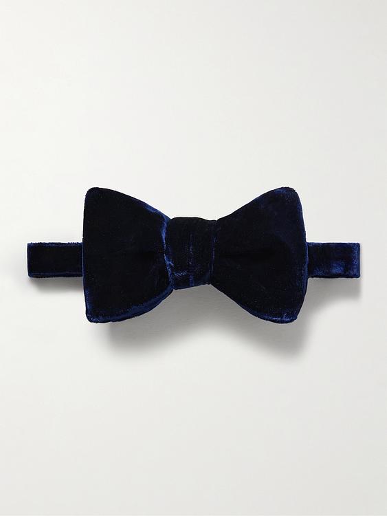 Black bow tie from Tom Ford