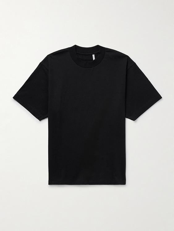 Black t-shirt from Kaptain Sunshine