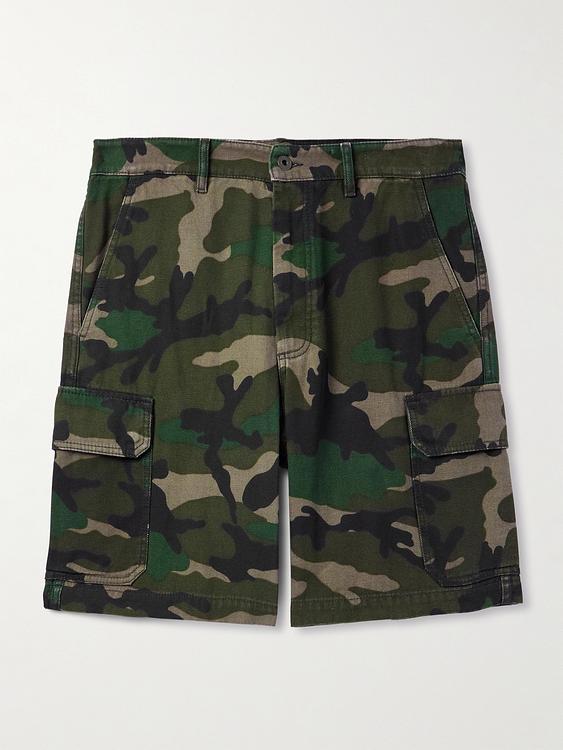 Black cargo shorts from Valentino Garavani