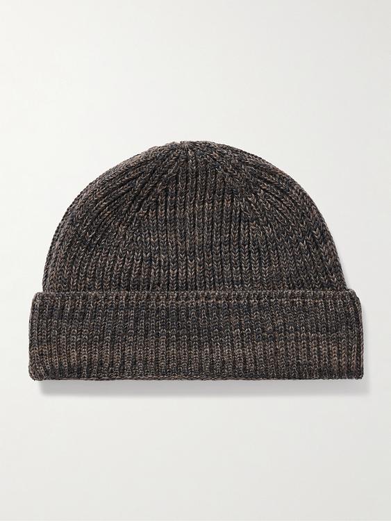 Black beanie from S.N.S. Herning