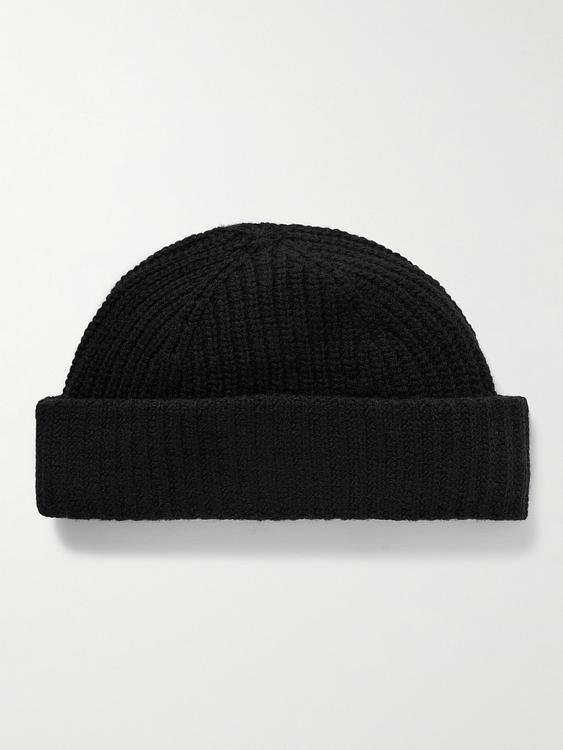 Black beanie from NN07
