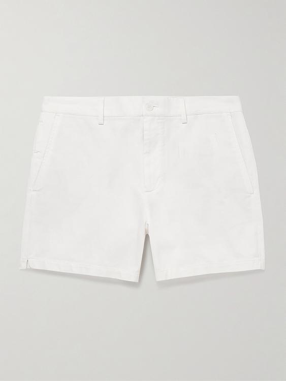 White chino shorts from Club Monaco