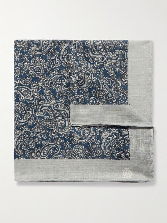 Grey pocket square from Dunhill