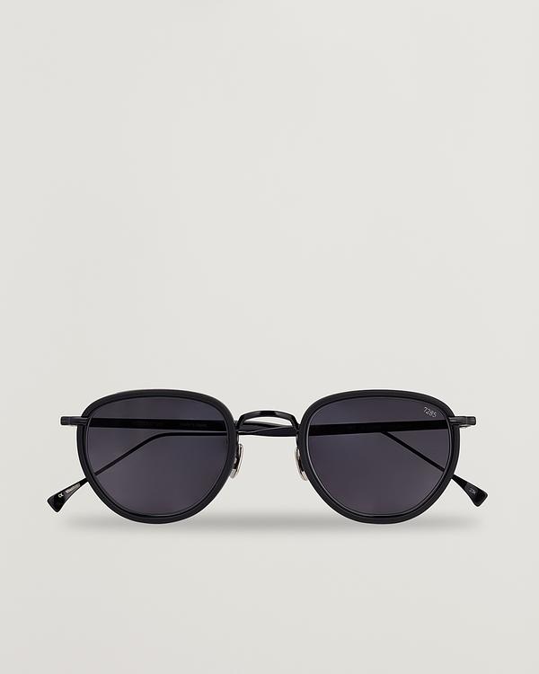 Black round frame sunglasses from Eyevan 7285