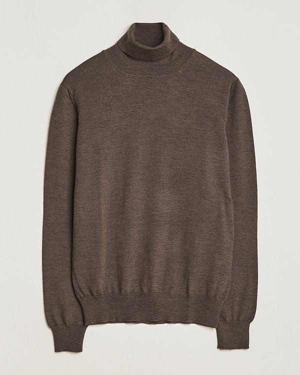 Dark brown turtleneck from Gran Sasso