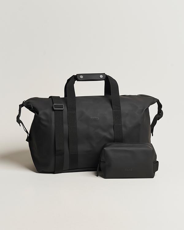Black weekend bag from Rains